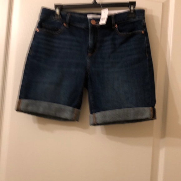 LOFT Pants - Denim Shorts. New with tag, Size 4 / 27.
